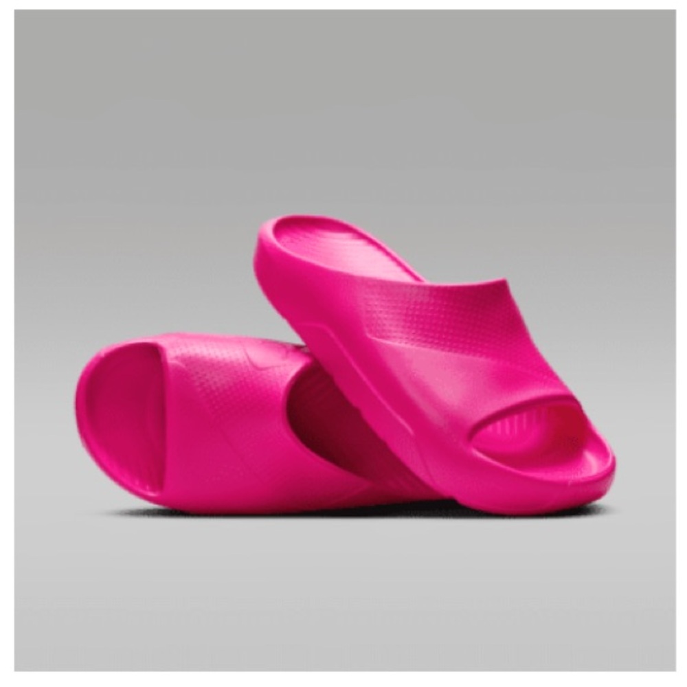 Jordan Post Women’s Slides Size 7